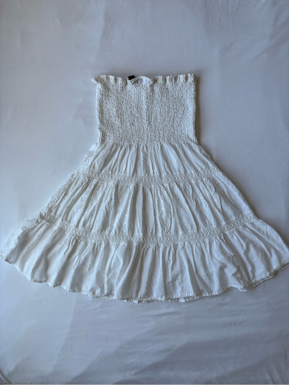 White Flowy Ruffled Dress - Picture 2 of 8